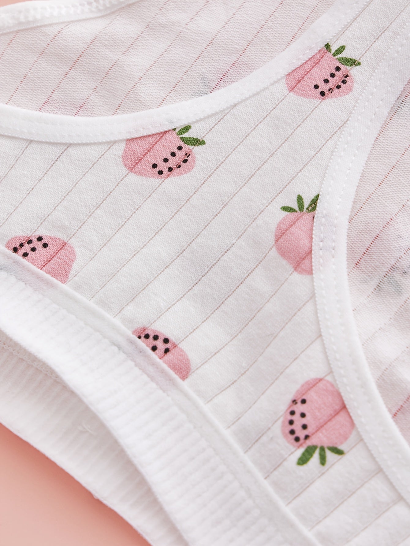 5er Pack Süße Damen-Tangas – Weich, Dehnbar & Mit Erdbeer-Print