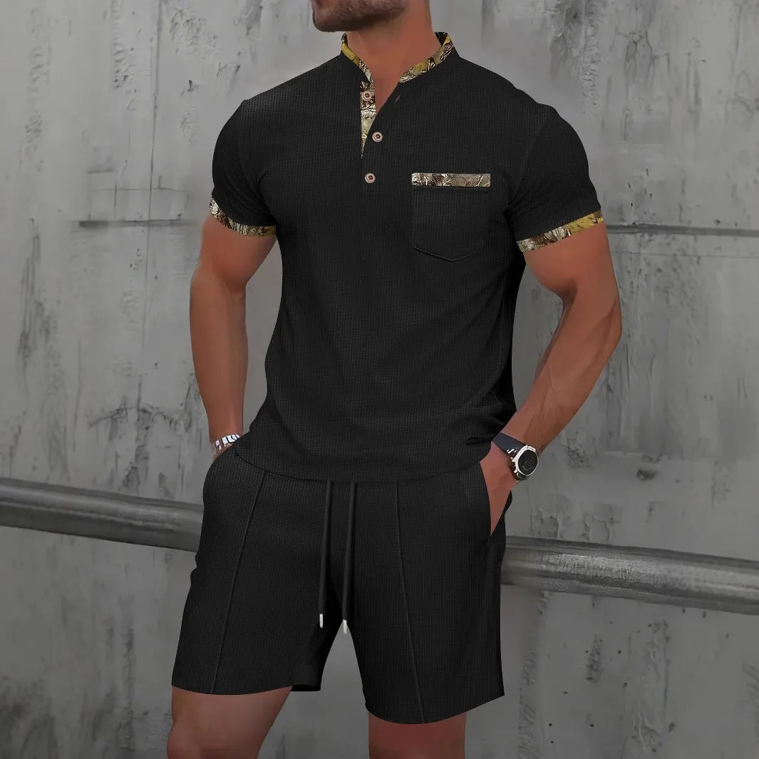Sommer-Set mit Reißverschluss-Polo & Shorts