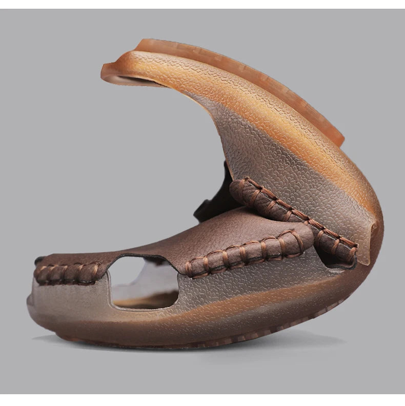 Große Herren-Ledersandalen für den Sommer