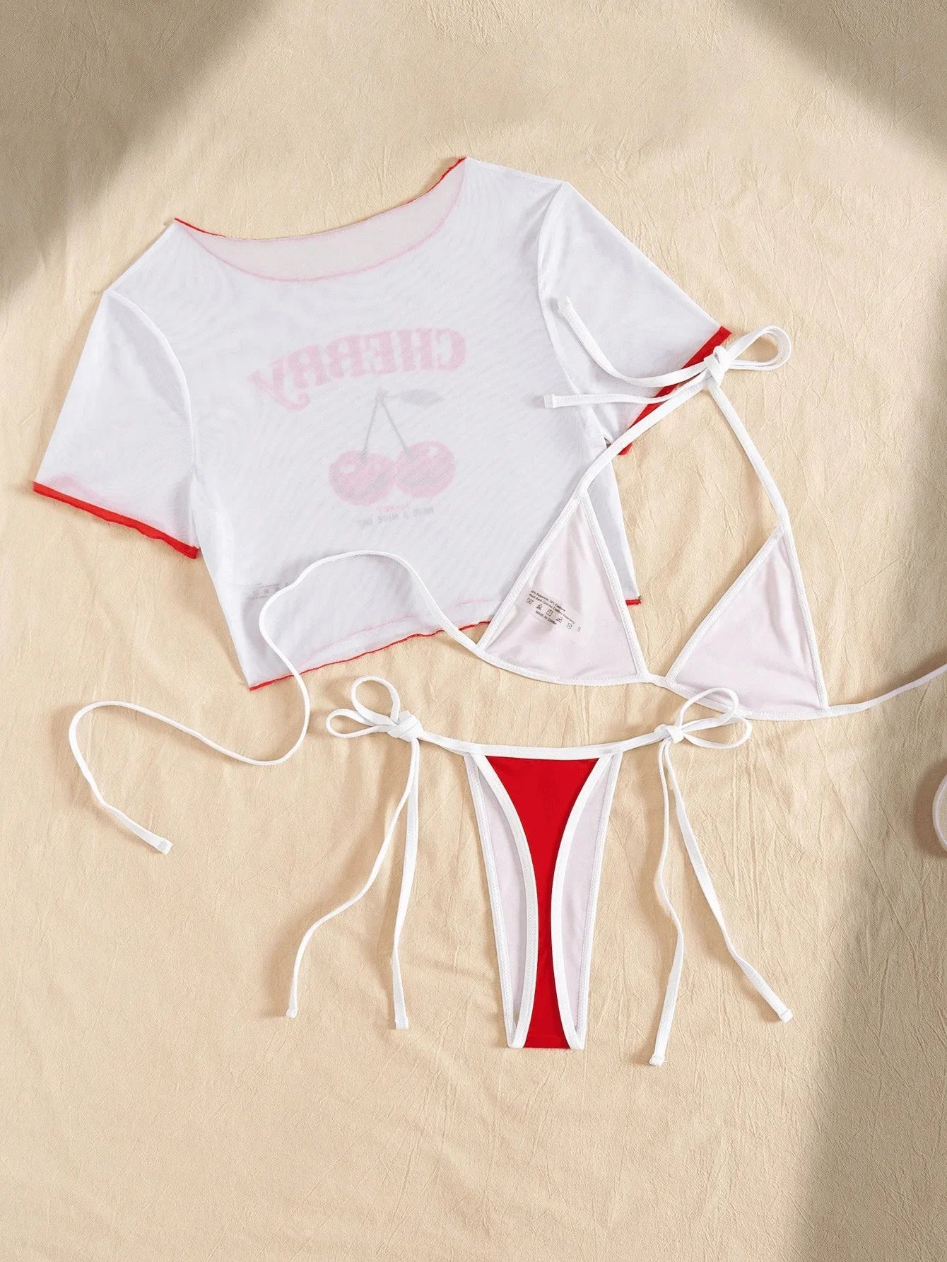 Dreiteiliges Bikini-Set