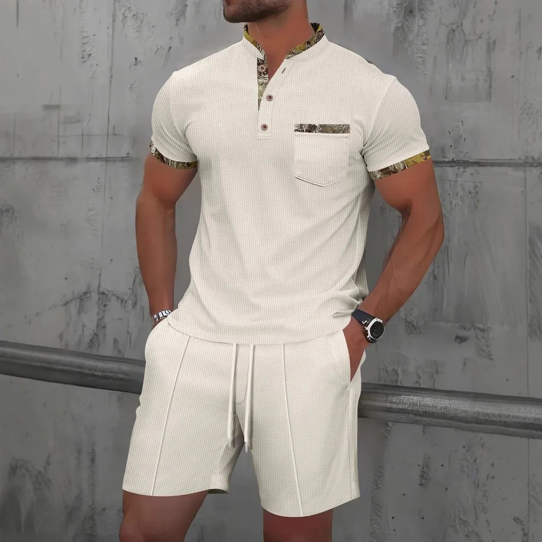 Sommer-Set mit Reißverschluss-Polo & Shorts