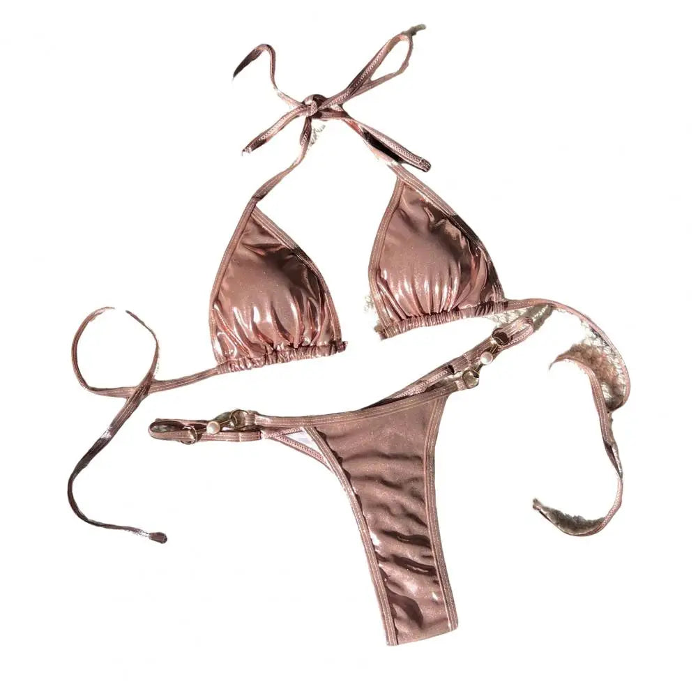 Glänzendes Halterneck-Schnürbikini-Set mit String
