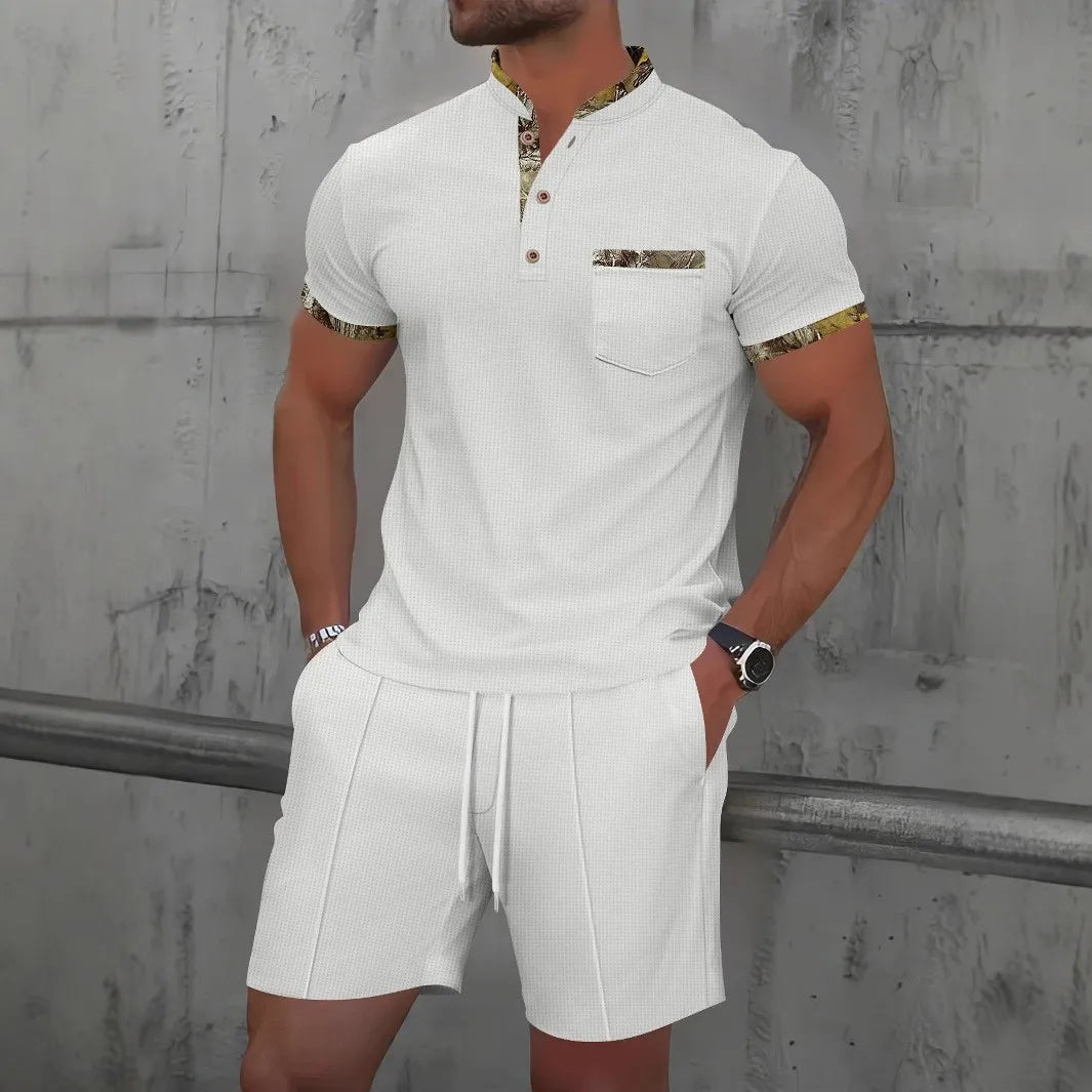 Sommer-Set mit Reißverschluss-Polo & Shorts